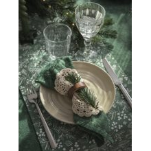 Christmas table_Available from 7 November (27).jpg